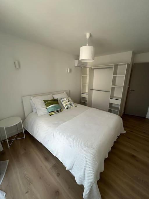 Cocon Chaleureux Au Coeur De Mirepoix Apartment เมียร์พัวซ์ ภายนอก รูปภาพ