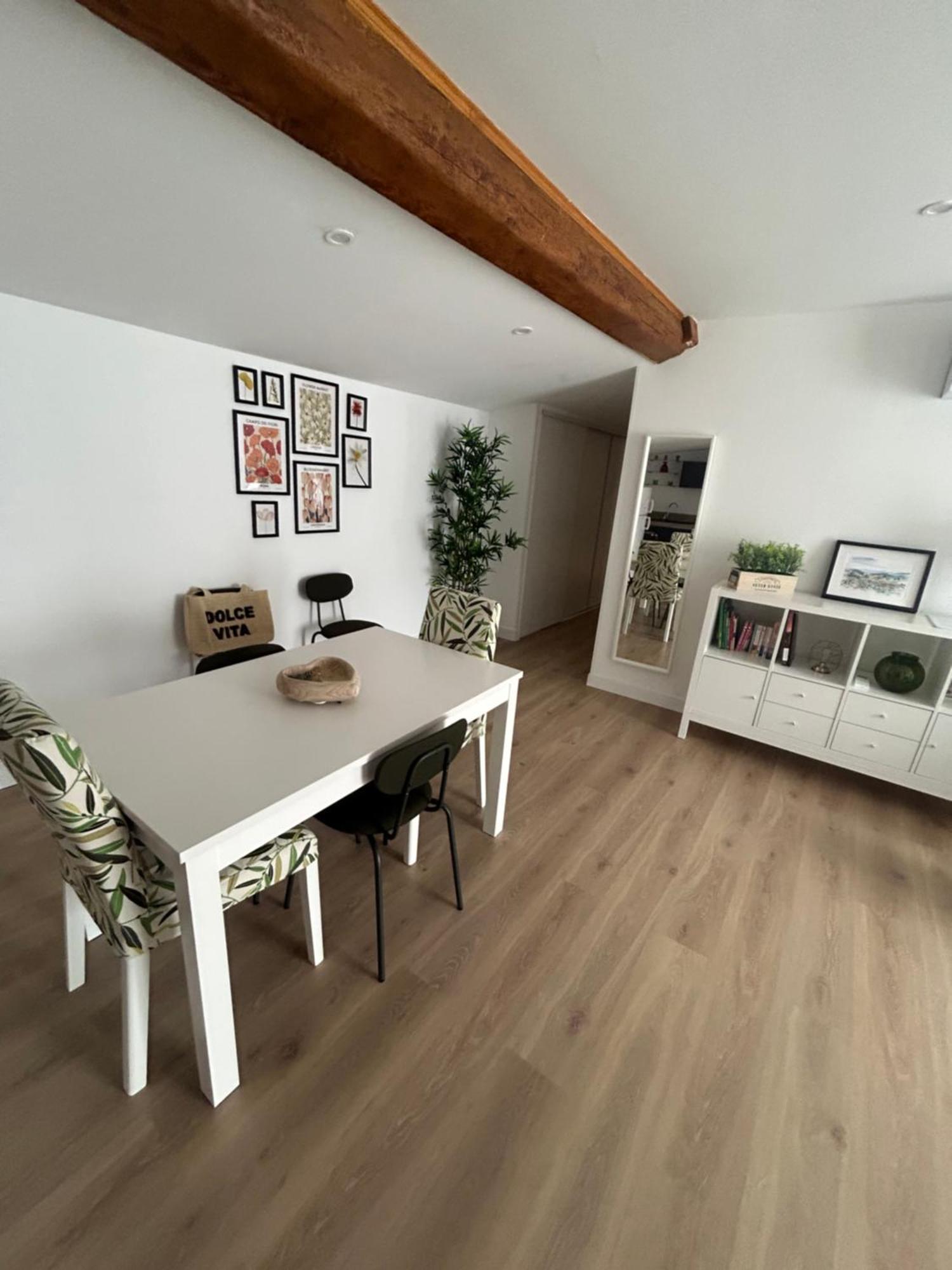 Cocon Chaleureux Au Coeur De Mirepoix Apartment เมียร์พัวซ์ ภายนอก รูปภาพ